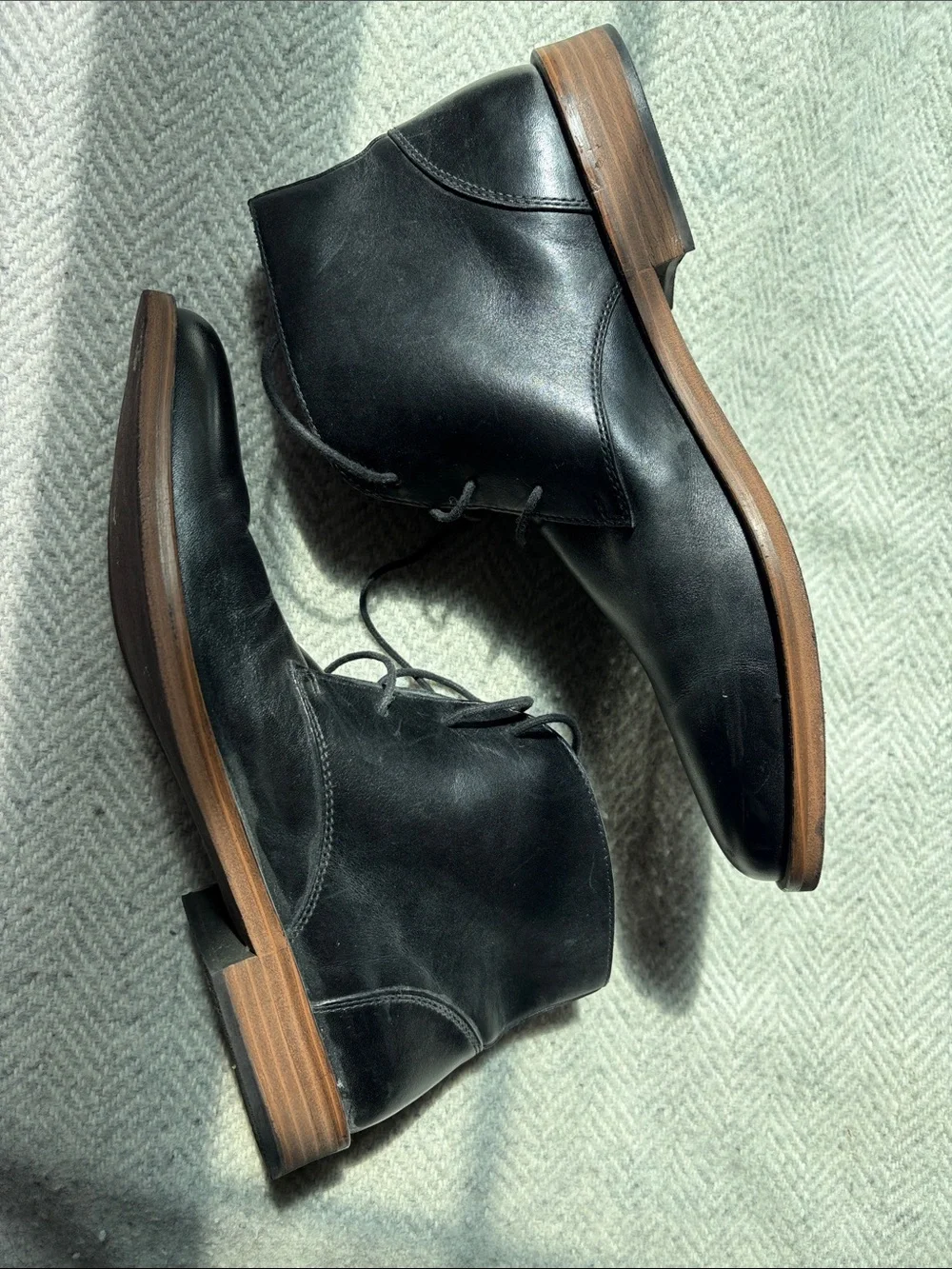 Men's Black Leather Chukka Boots with Stacked Brown Sole